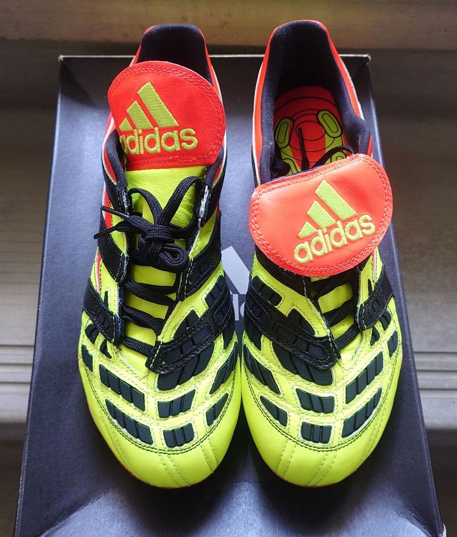 限定復刻品 adidas Predator Accelerator FG/AG