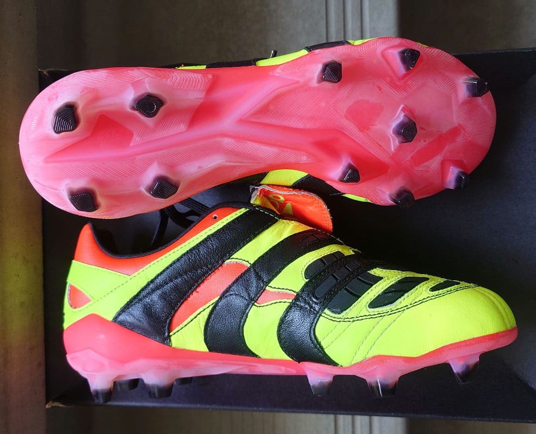 限定復刻品 adidas Predator Accelerator FG/AG