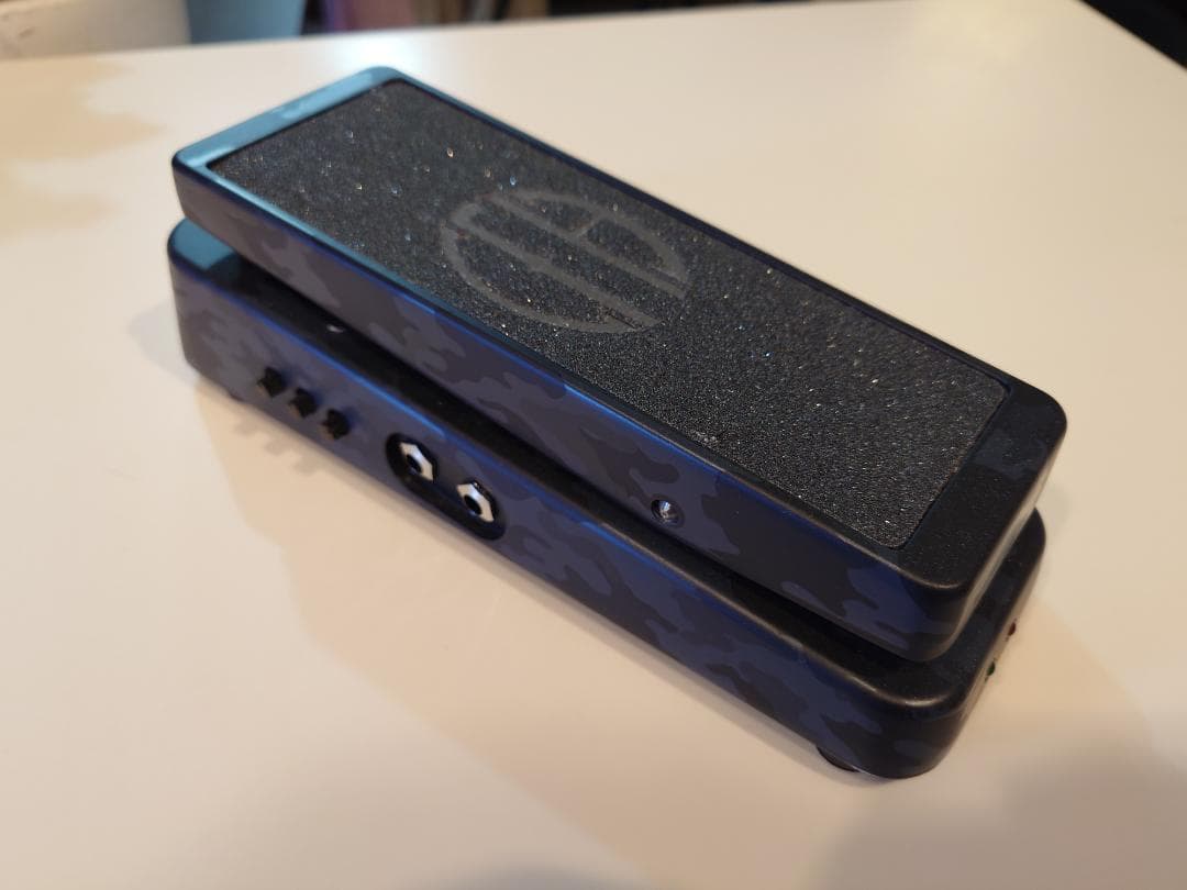 ギター Dunlop DB01B Dimebag Crybaby From Hell