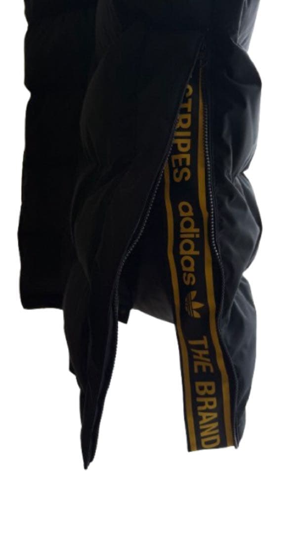 adidas ロング丈ダウンコート ブラック