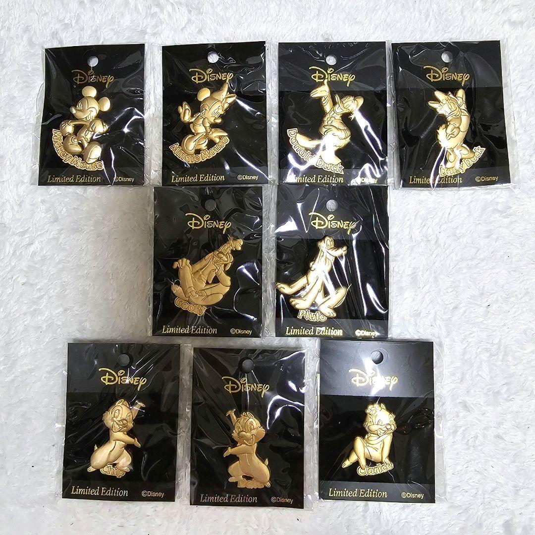 Disney ミッキー&フレンズ 限定ピンバッジ LTD900