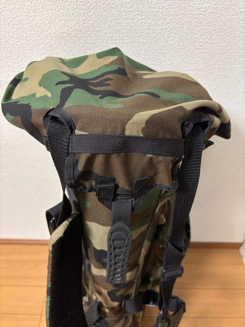 BRIEFING×BEAMSGOLF×SUNMOUNTAINコラボキャディバッグ