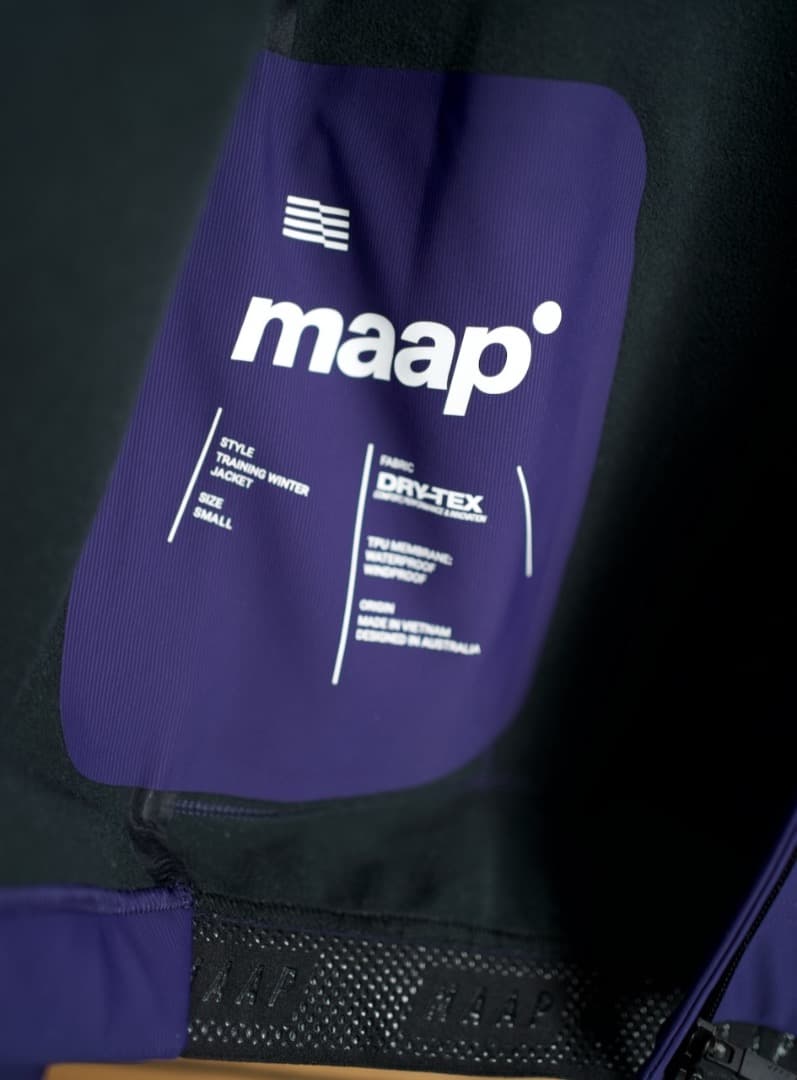  Men‘s Training Winter Jacket サイズ S