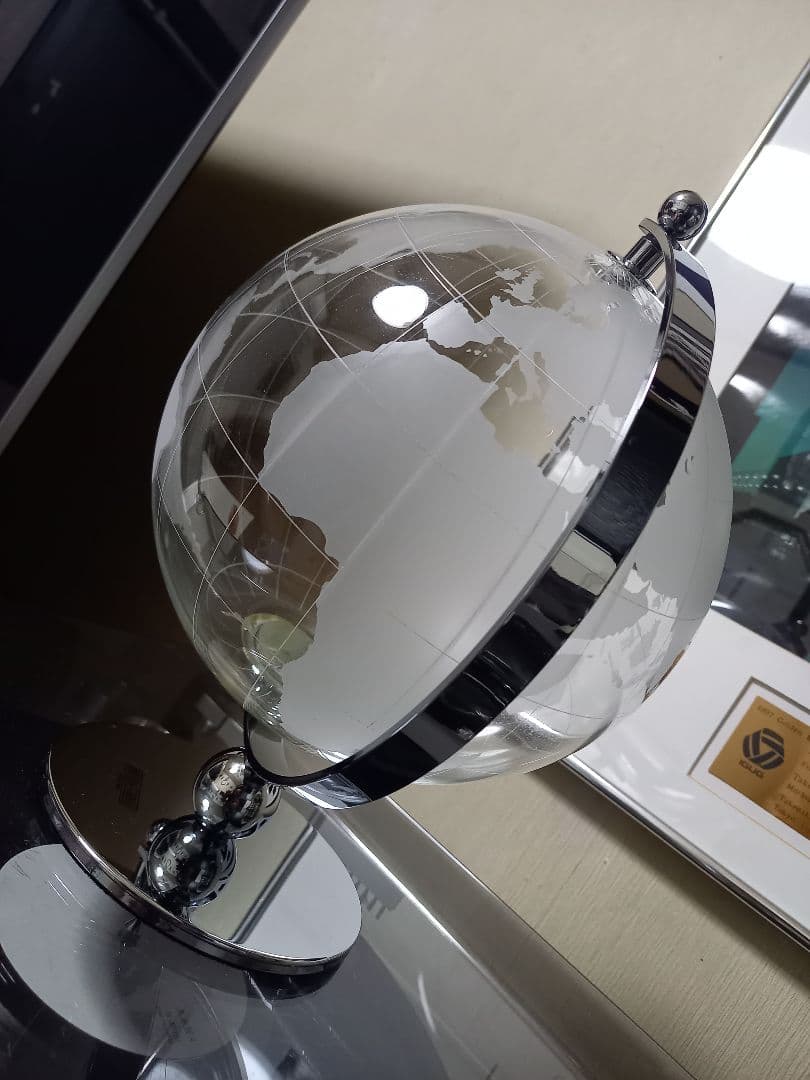 スペースエイジ　キネティック　スプートニク　クリスタル　メタルアート　グローブ