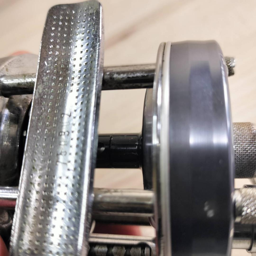 ☆ABU GARCIA アブ アンバサダー 5500C　ビンテージリール　灰