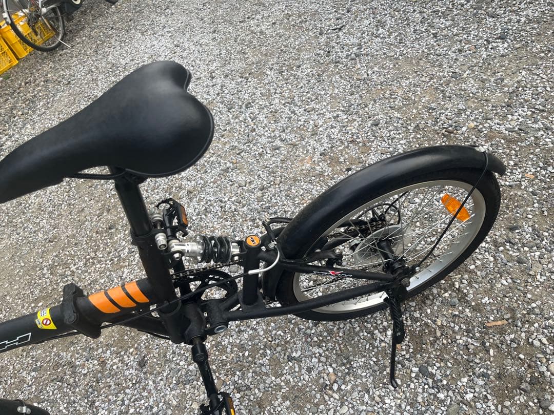 折りたたみ自転車 ブラック フロントサスペンション付き　直接引き取り