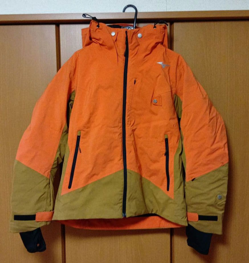 MIZUNO 　ミズノ　スキーウェア　2024モデル　 ウェアМ、パンツLサイズ