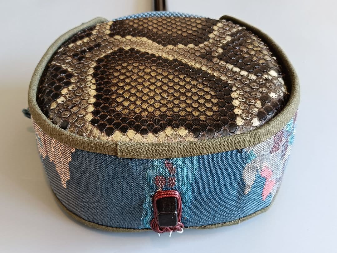 昭和の名工 佐久本盛信作 西平開鐘写し 八重山黒木ウジラミ材 本革一枚張り胴