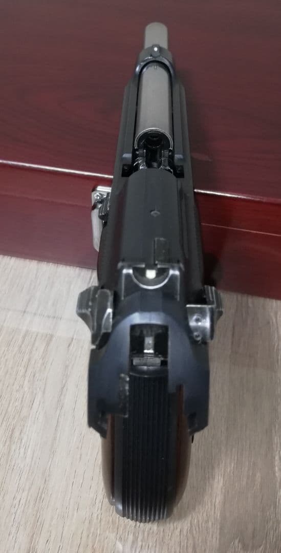 ⭐WAウエスタンアームズ ベレッタ92FS ガスブロ⭐木製グリップ&ケース付