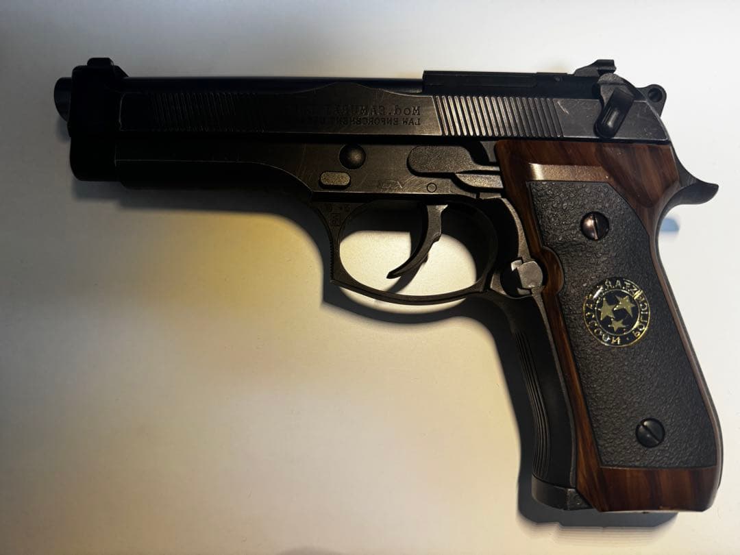 リアルガン塗装済み　M92F サムライエッジ　ガスガン　バイオハザード