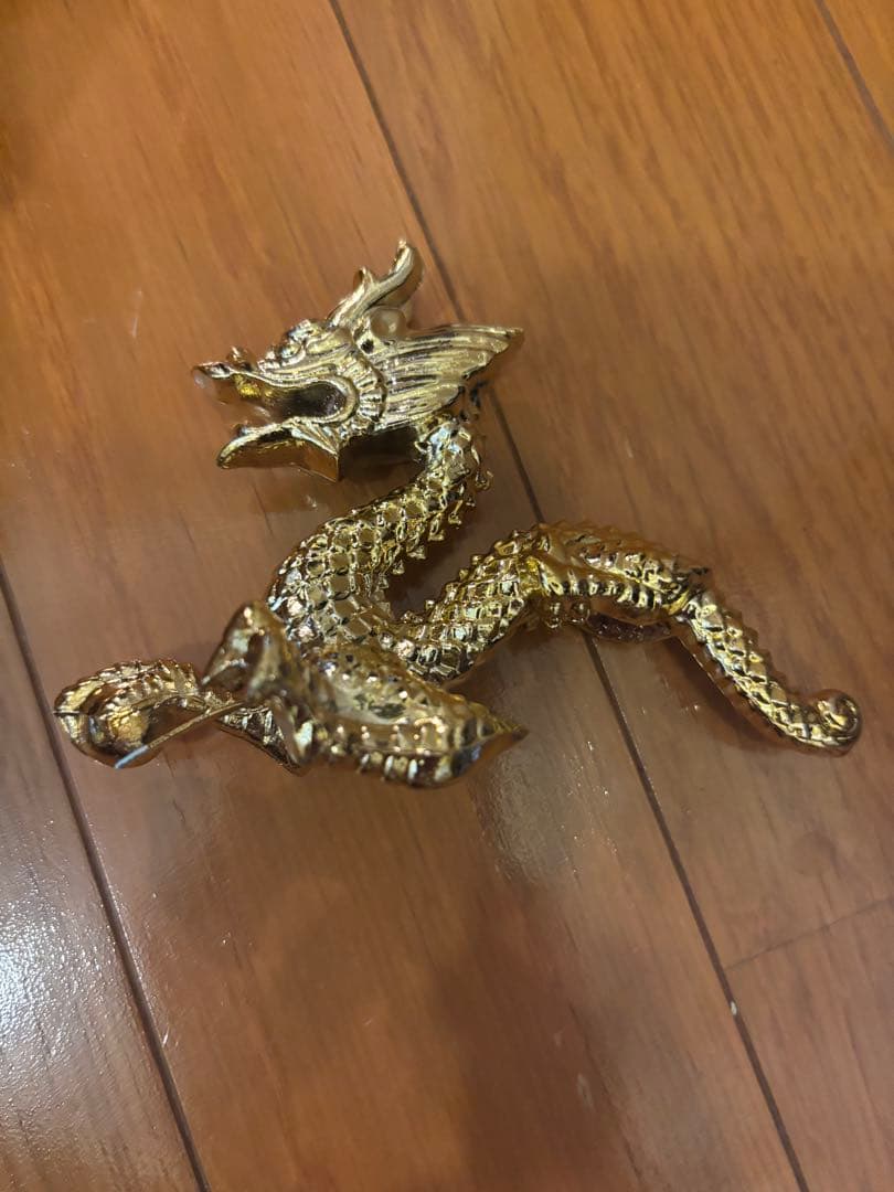 武士の鎧 伝統的な日本のモデル