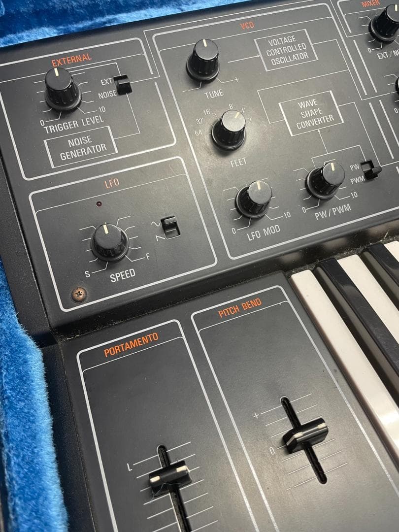 YAMAHA CS-10 アナログシンセサイザー ヤマハ ハードケース付属