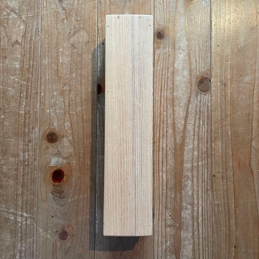 秋吉硯道　前大徳硯道　掛軸「渓梅一朶香」茶掛　共箱付　禅語　25.10.24−1