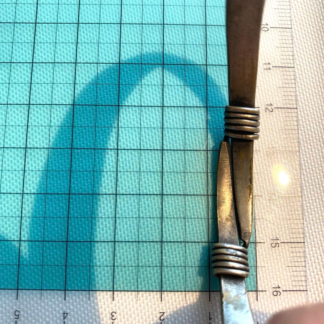 Old tribal silver 純銀 花鳥カービングバングル苗族 伝統工芸品