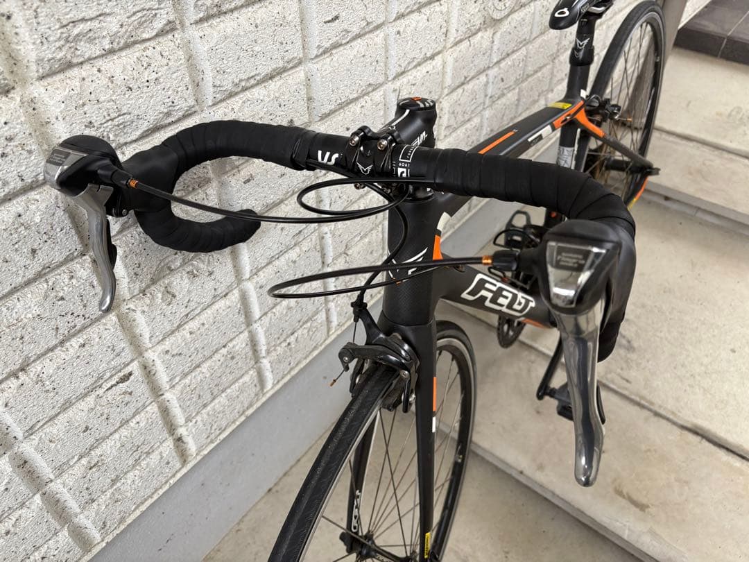 FELT ロードバイク カーボンフレーム 黒・オレンジ