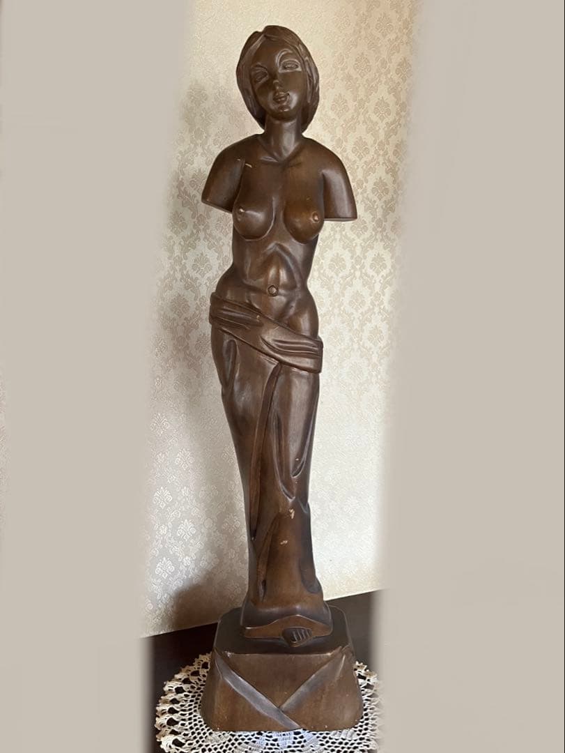 女裸体像　木彫り　アンティーク　置物