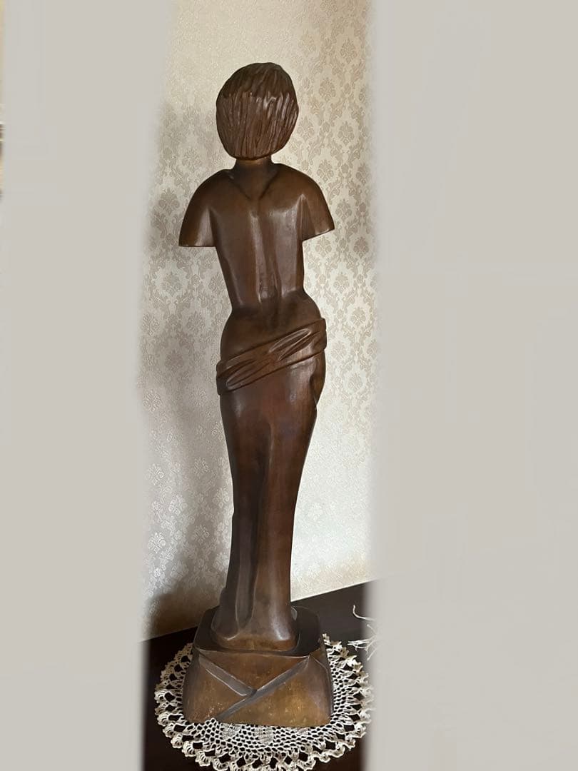 女裸体像　木彫り　アンティーク　置物