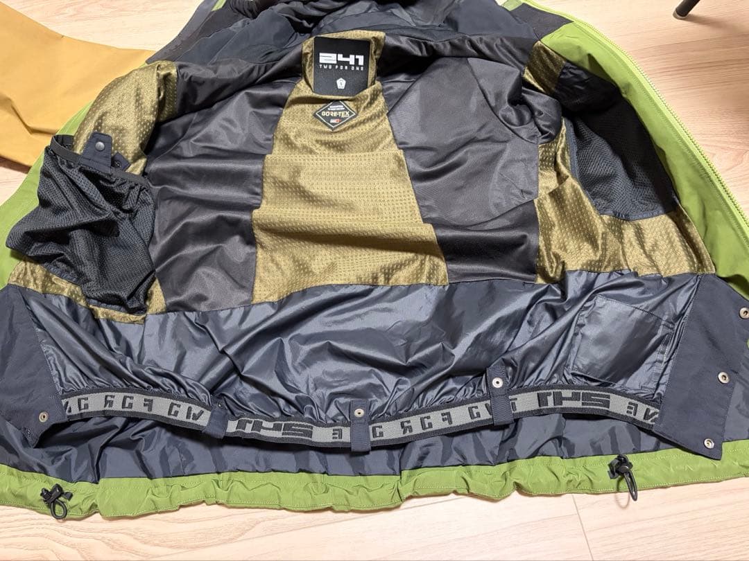 スノーボードウェア 241 GORE-TEX