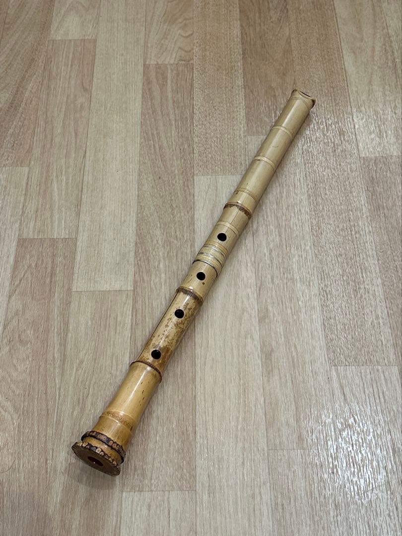 尺八　銀越銘　1尺9寸　銀巻き　銀三線