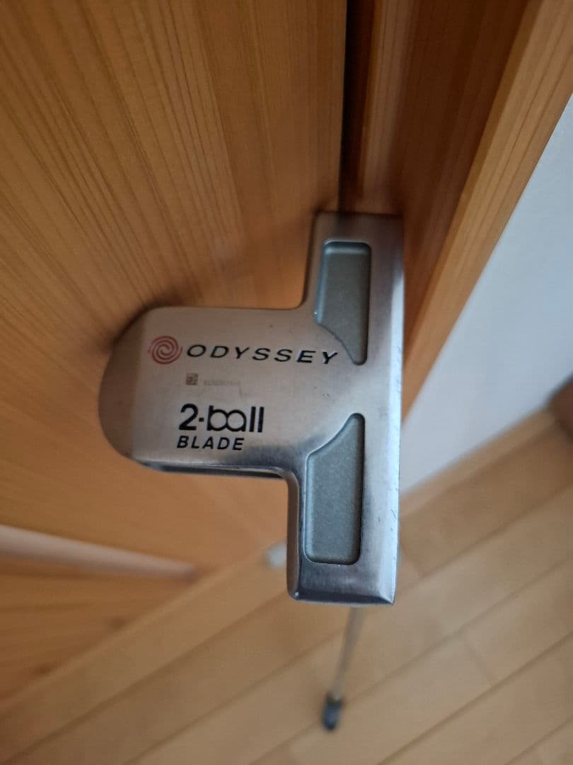 ODYSSEY 2-ball BLADE パター