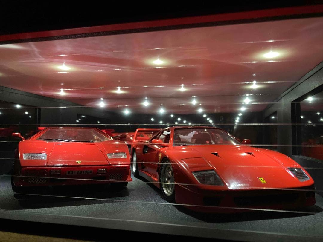 ミニカー用ジオラマ：1/18 ショールームタイプガレージ