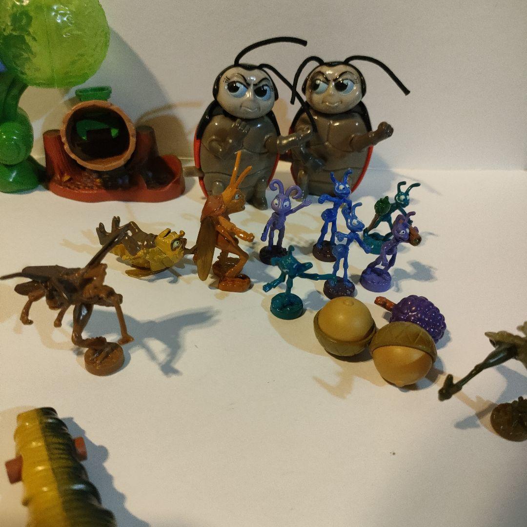 bugs life hoper hideout　バグズ・ライフ　フィギア