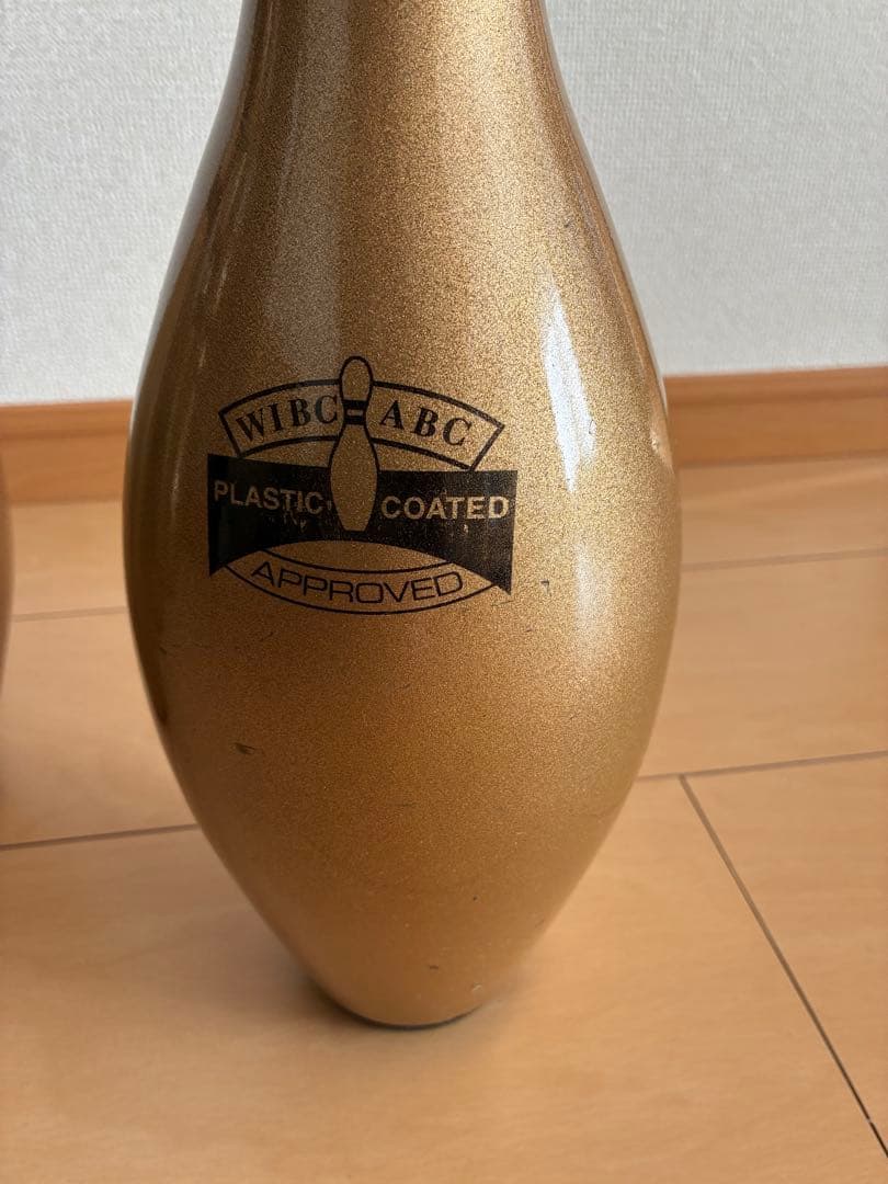 ゴールド ボウリングピン 4本セット