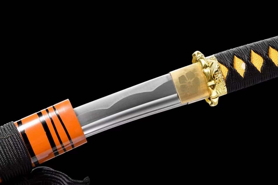 【金桜短刀】武具　刀装具　日本刀　模造刀 居合刀  肋差   短刀