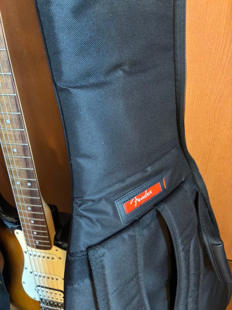 Squier Stratocaster サンバースト ギター