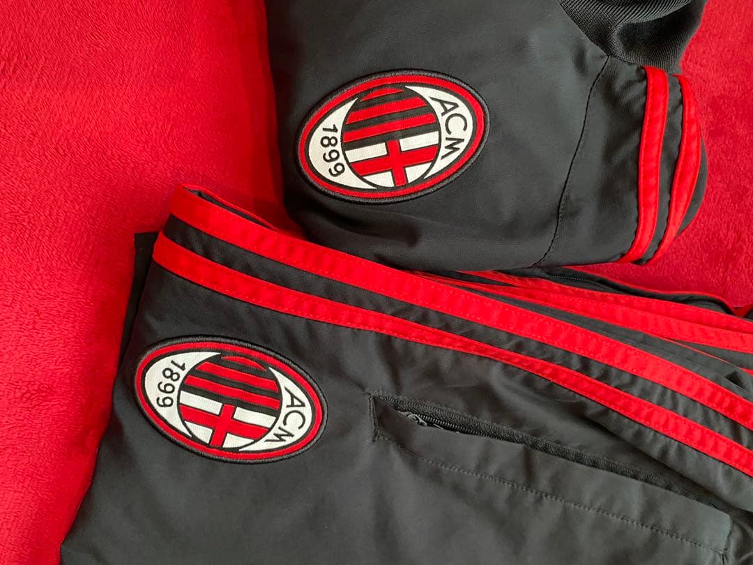 ぽ*ご様 adidas ACミラン ウィンドブレーカー