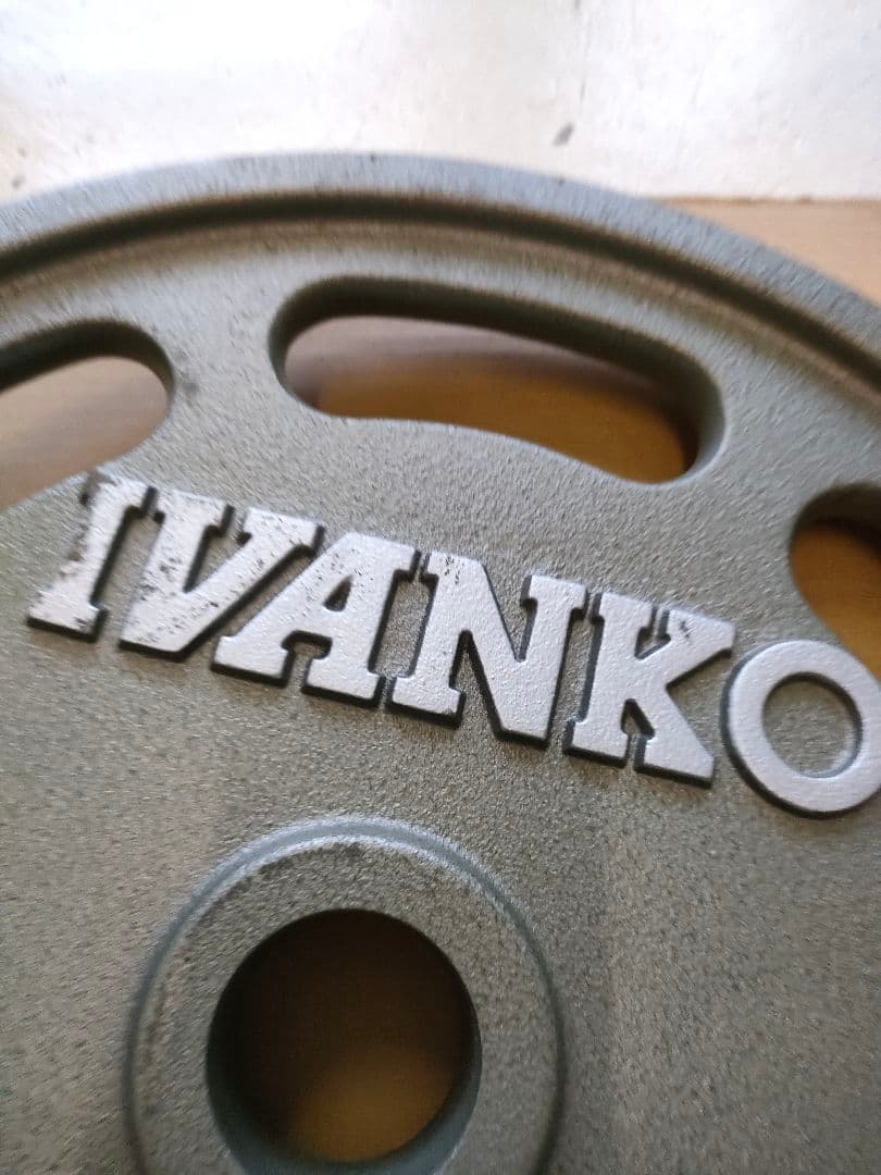 7/0603m02 IVANKO 45ポンド ダンベルプレート　2枚