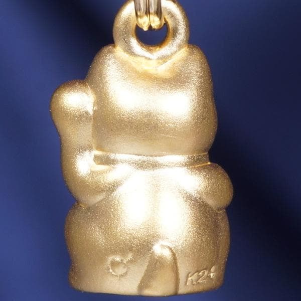 純金 ＊ まねき猫　御守り 縁起物