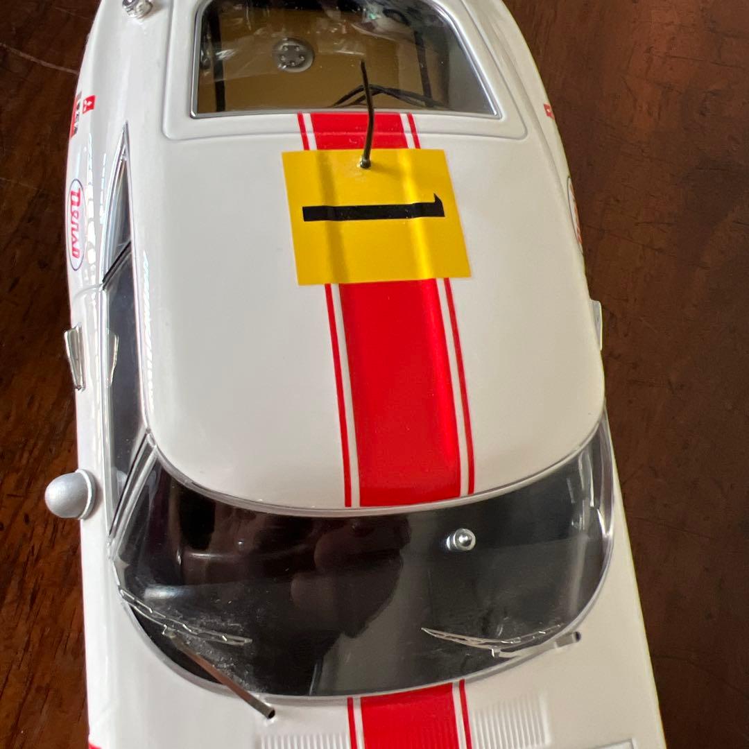 First 18 1/18 TOYOTAトヨタ2000 GT クーペ２台セット