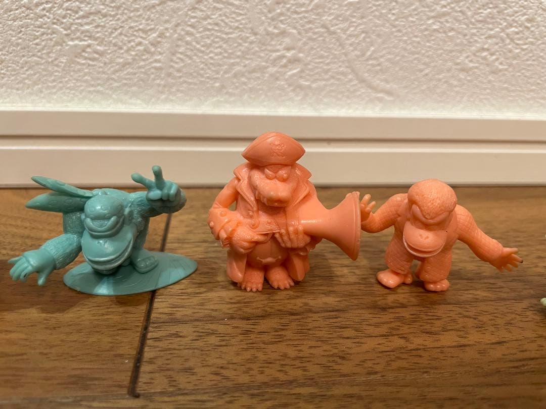 ドンキーコング　消しゴム　ガチャ　フィギュア