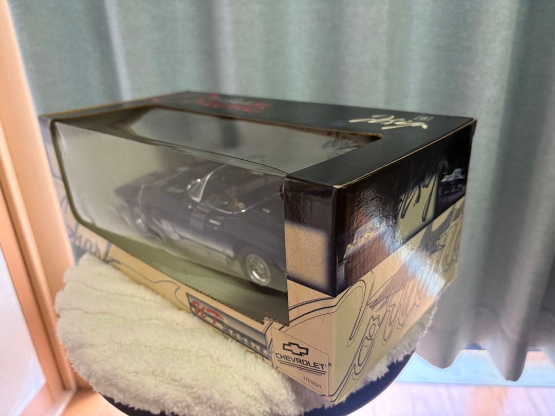 UTモデル製 1/18 シボレー コルベット マコシャーク 絶版品