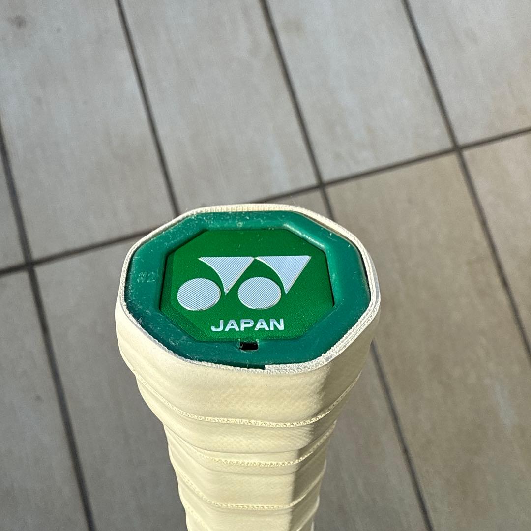 ② ヨネックス ブイコア プロ 97d 18×20 G2 テニスラケット