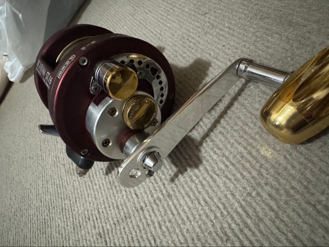 ticateam ST-16 リール レッド箱付き