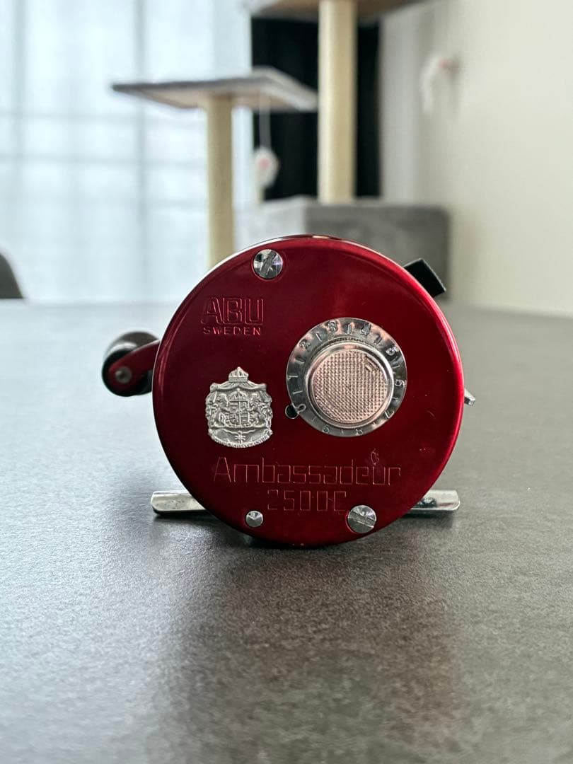 ABU 2500C 赤 リール 070007 アブ アンバサダー