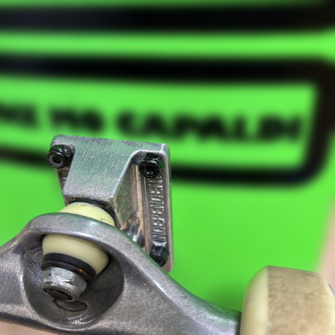 GIRL Mike Mo Capaldi デッキINDEPENDENT トラック