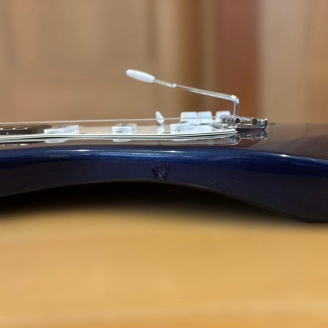 Legend ストラトキャスタータイプ（SSS） アーム付 新品弦張替済