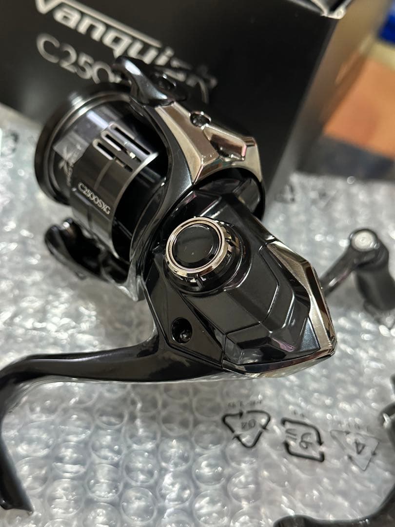 シマノ 19ヴァンキッシュ C2500SXG 極美品　ハンドル45ミリ50ミリ