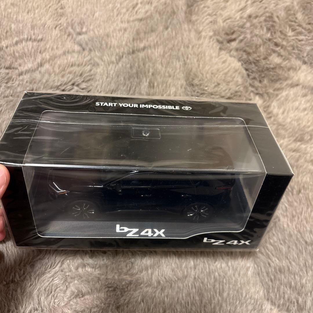 トヨタ bz4X ミニカー アティチュードブラック
