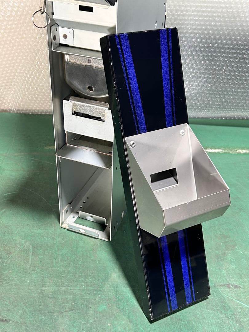 両替機・令和6年新紙幣対応・取扱説明書付属・全国送料無料・領収書OK・GLORY