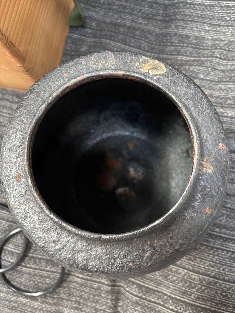 鋳鉄製 花模様 茶釜