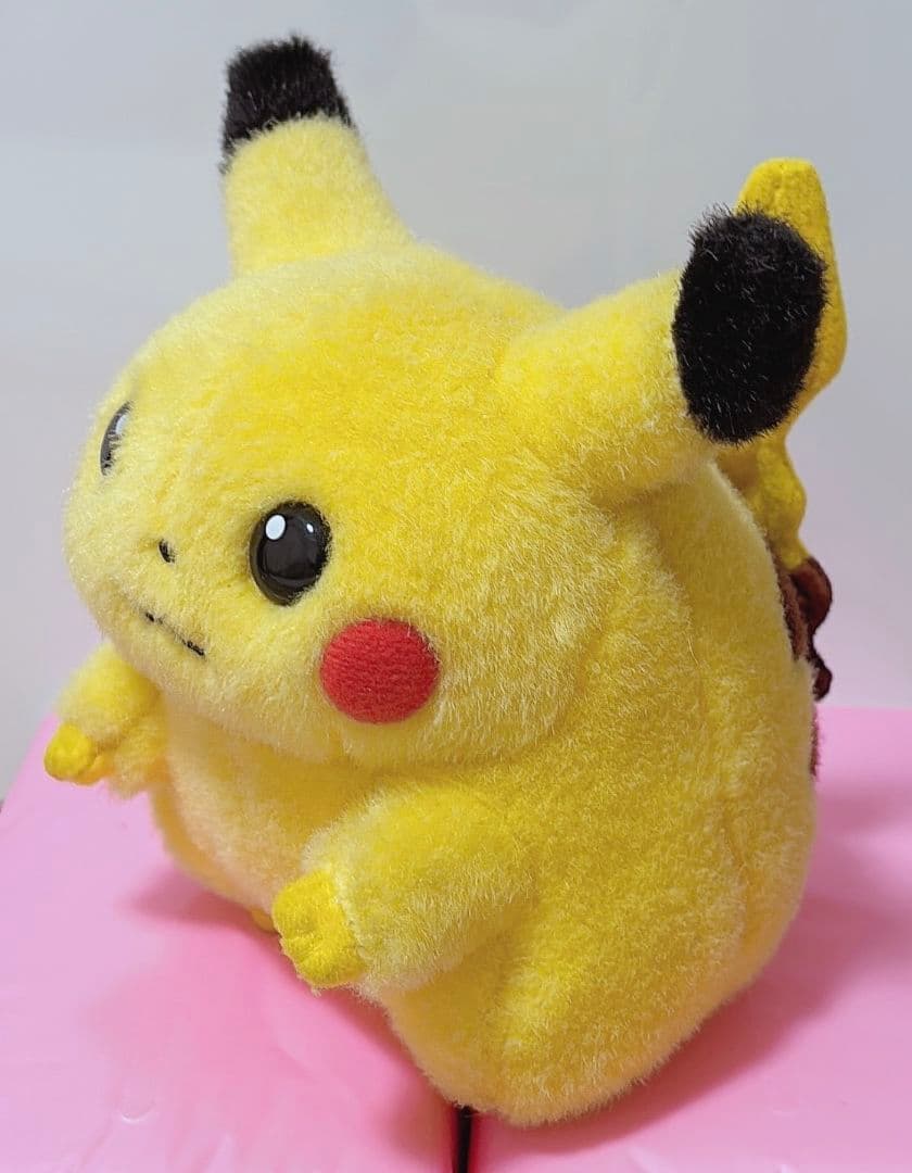 ピカチュウ ぬいぐるみ 約１６cm