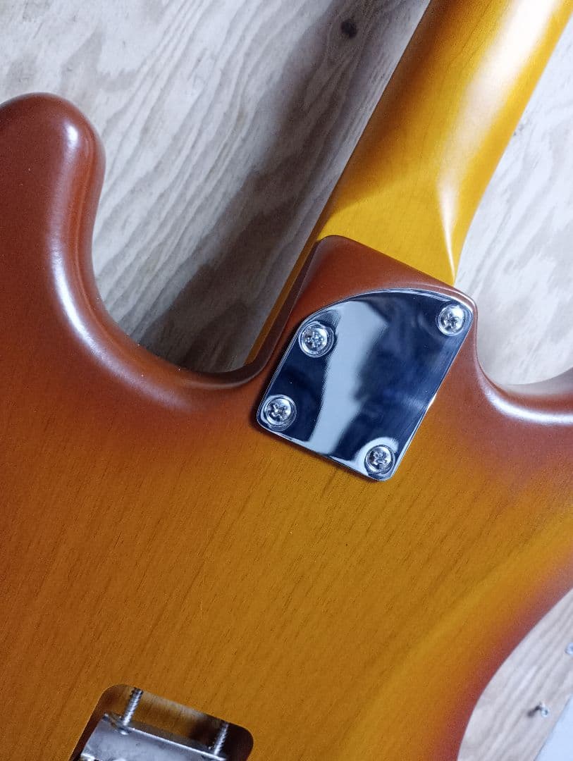 ストラトキャスター タイプ アルダー ラッカー3.33kg カスタムオーダー