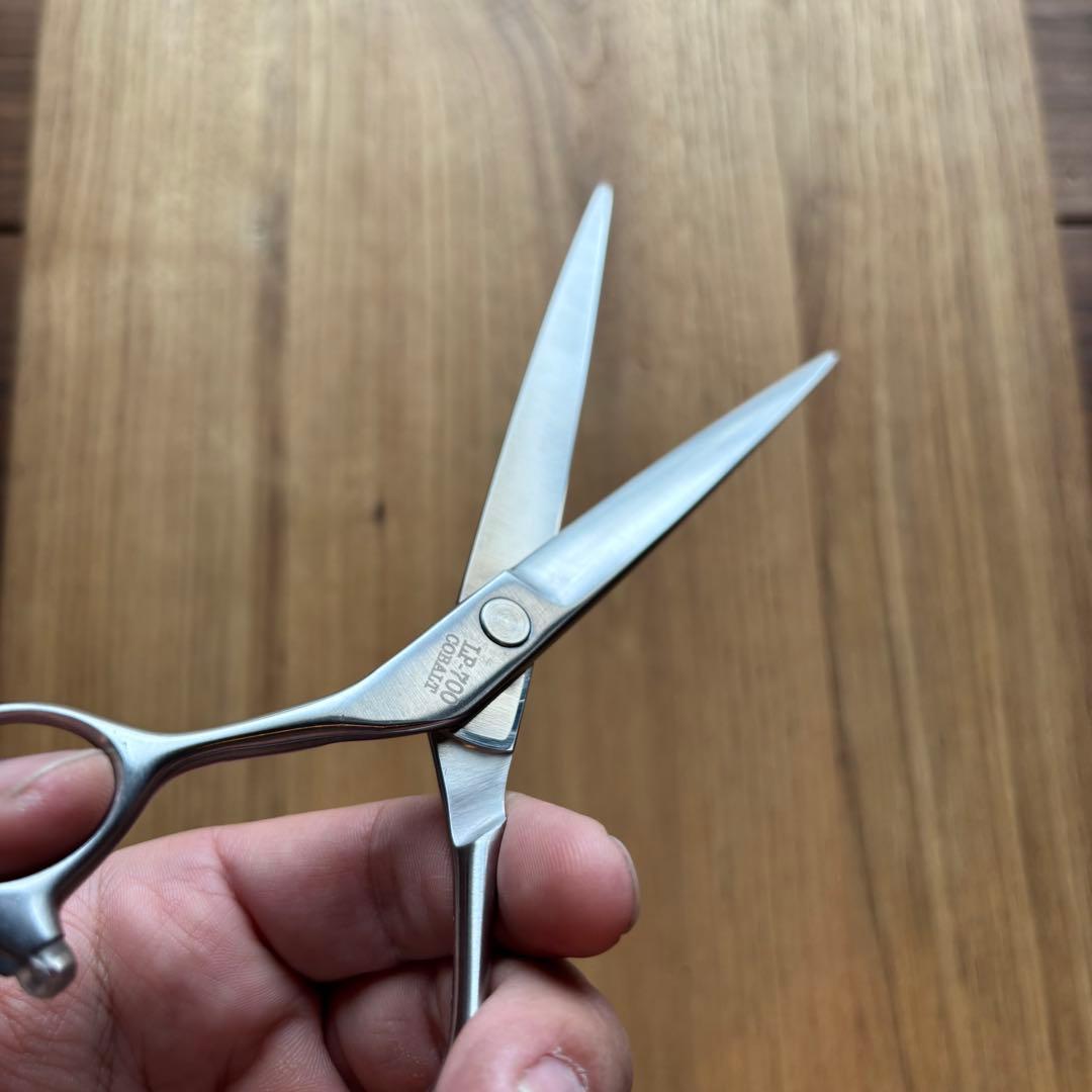 TAA レフティストレートシザー LP-700７インチ