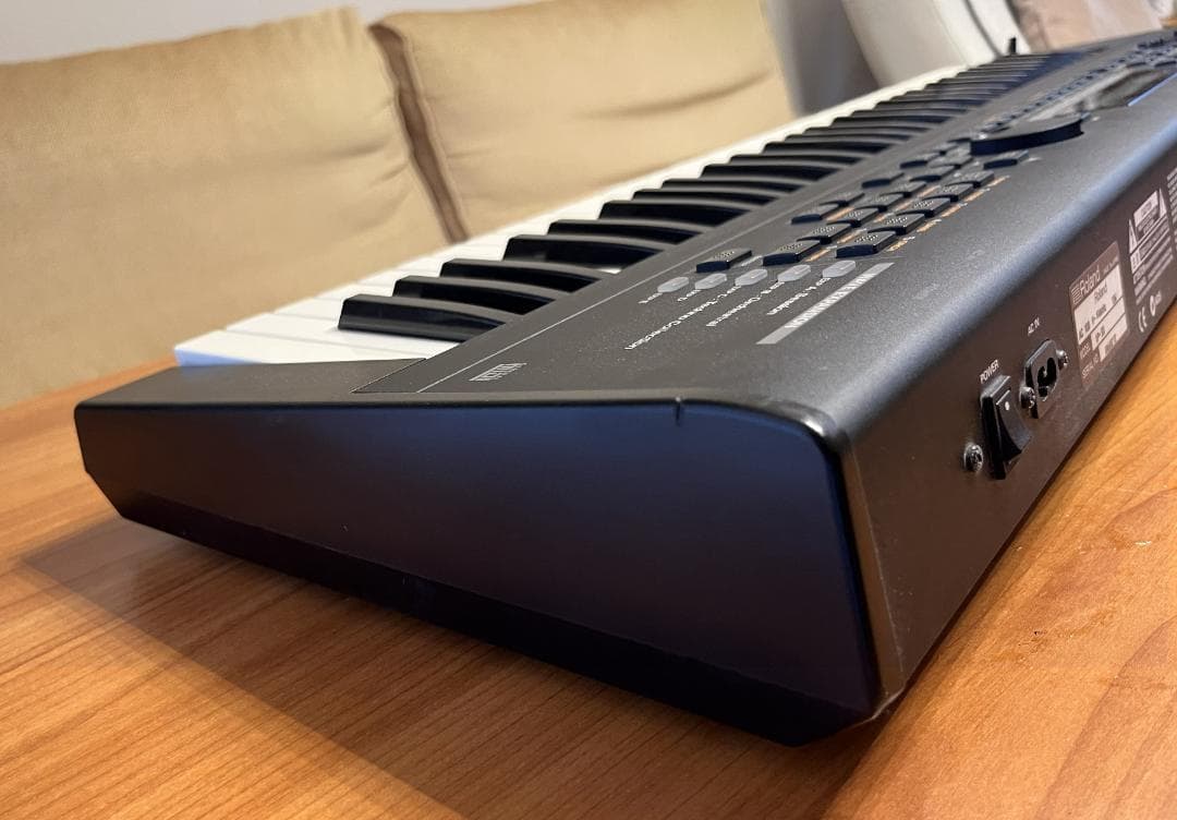 Roland XP-30 シンセサイザー 61鍵＋拡張音源ボード2枚付き