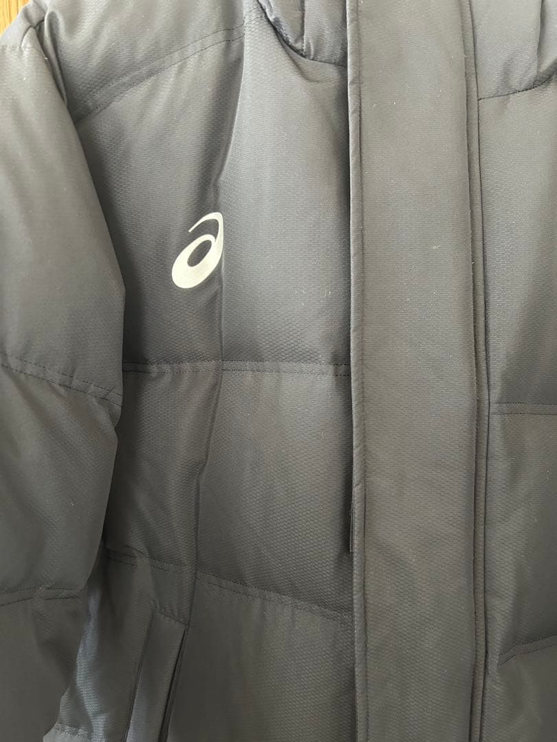 asics 黒 ダウンコート