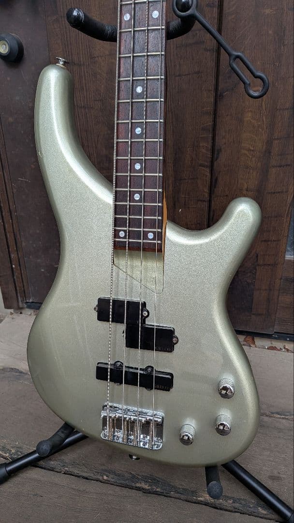 Greco エレキベース シルバー